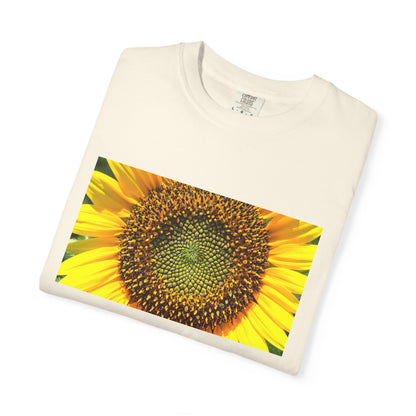 A Detailed Shot Of A Sunflower Center Geometric Se | Custom